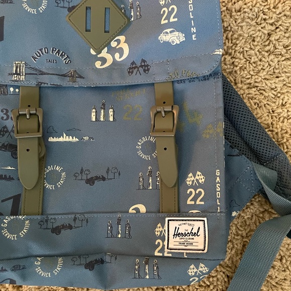 Hershel Kids Survey Mini backpack - Picture 8 of 9